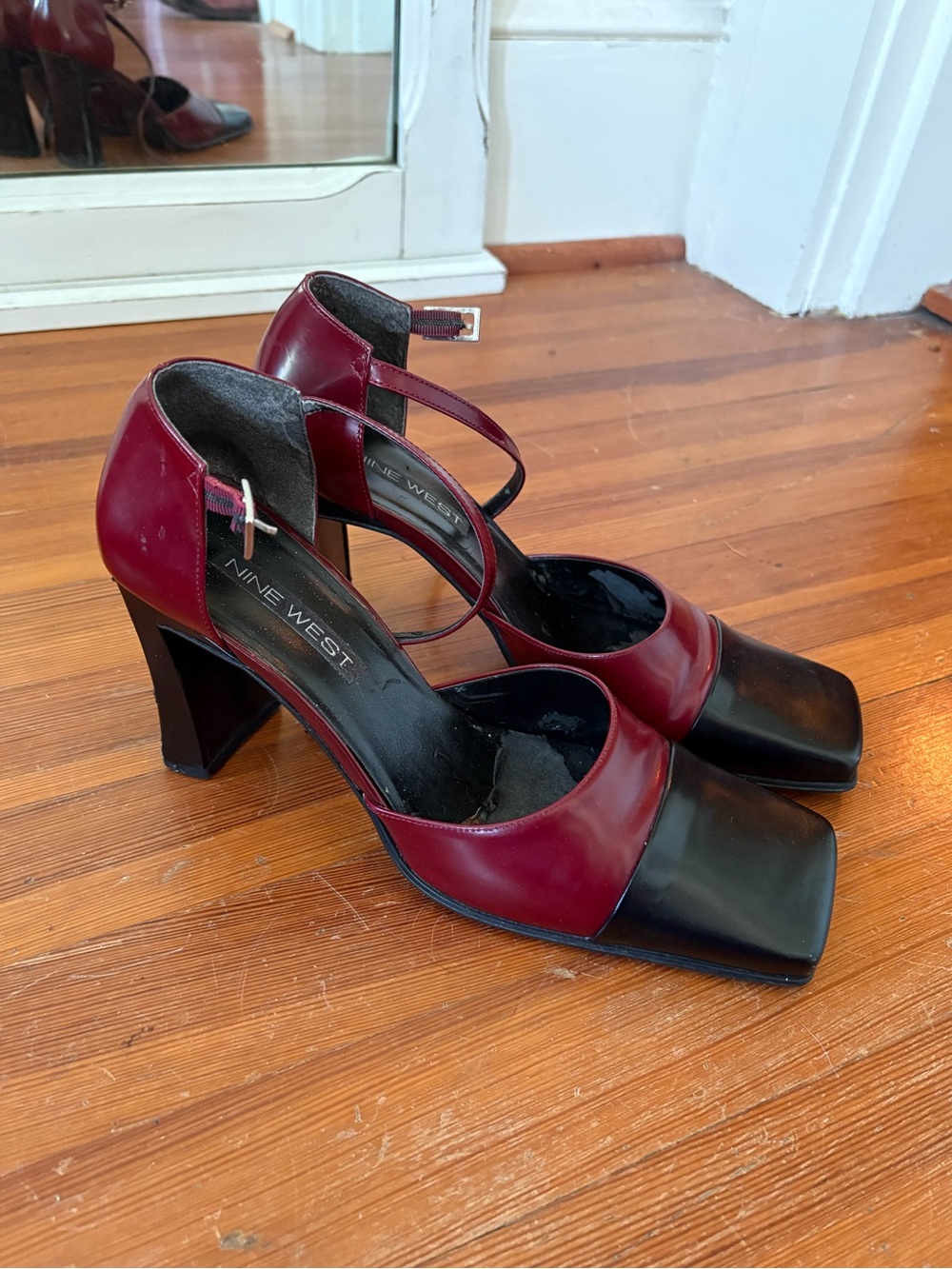 Vintage Nine West Mary Jane Heels